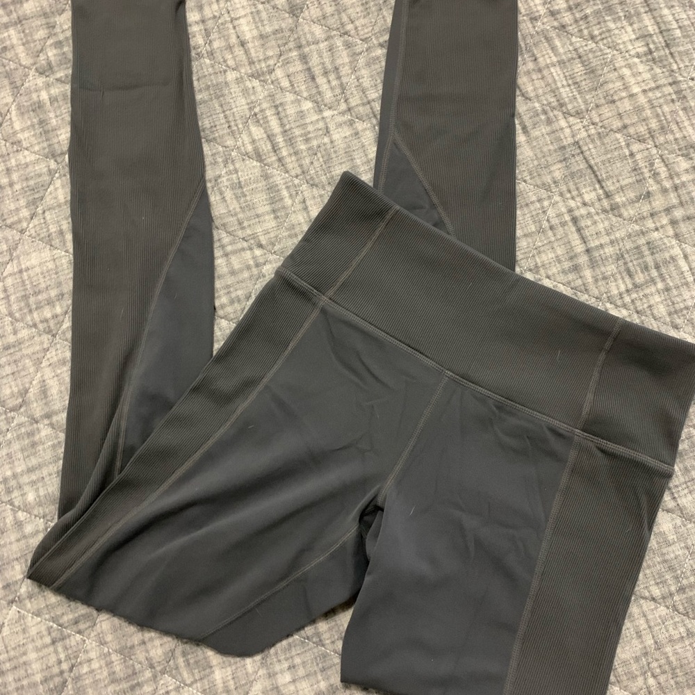 Athleta Barre Rib Tight in Powervita - Grey
